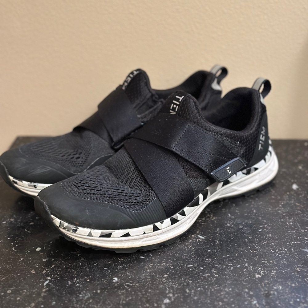 TIEM spin shoes EUC